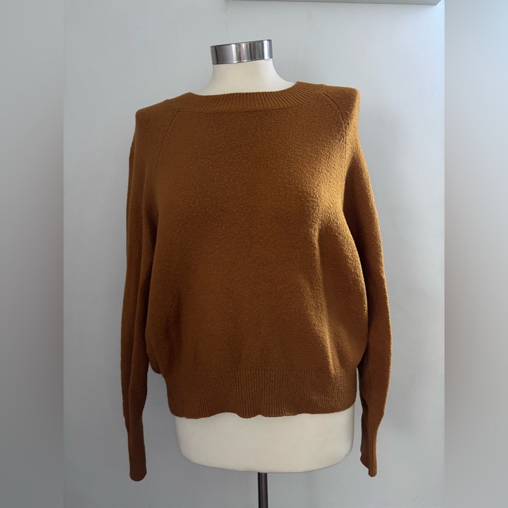 Elegant Mustard Women's Crew Neck Sweater